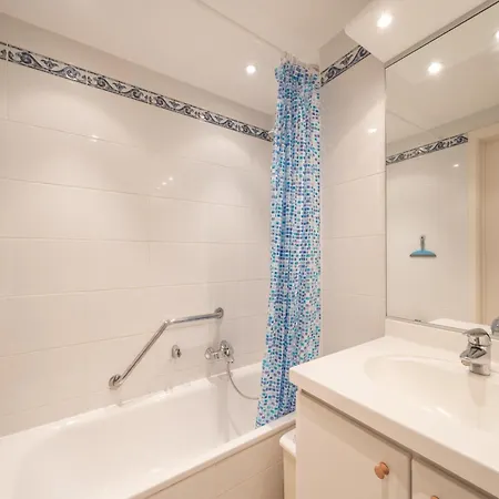 Family Comfort Near Кнокке-Хейст